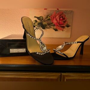 BNIB Victoria’s Secret black rhinestone heels size 10 😀 Perfect!!!